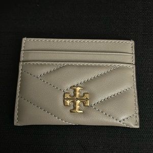 Tory Burch Kira Chevron card case Gray Heron